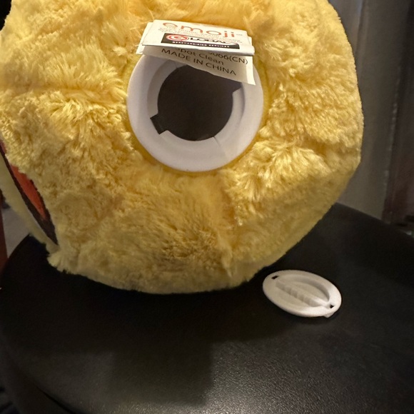 rare emoji piggy bank ! - Picture 6 of 7